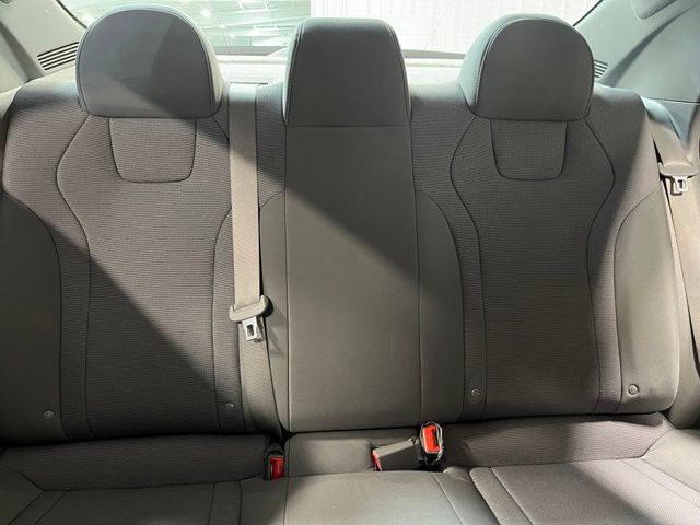 Used 2023 Hyundai Elantra SE FWD image 12