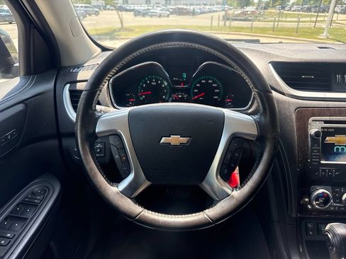 Used 2016 Chevrolet Traverse LT FWD image 19