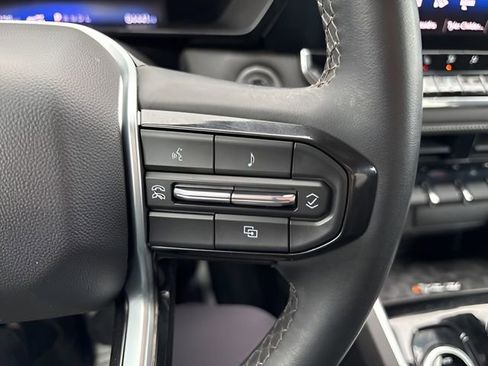 Used 2023 Chevrolet Colorado LT w/ LT Convenience Package II image 13