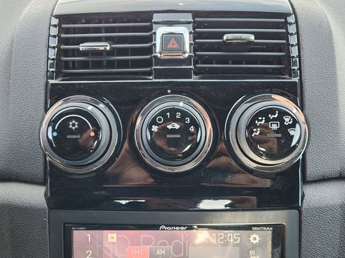 Used 2009 Saturn Sky Red Line image 21