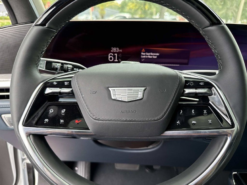 New 2025 Cadillac Escalade IQ Sport 2 w/ LPO, ONYX Package AWD/4WD image 29