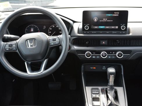 Used 2023 Honda CR-V LX image 11