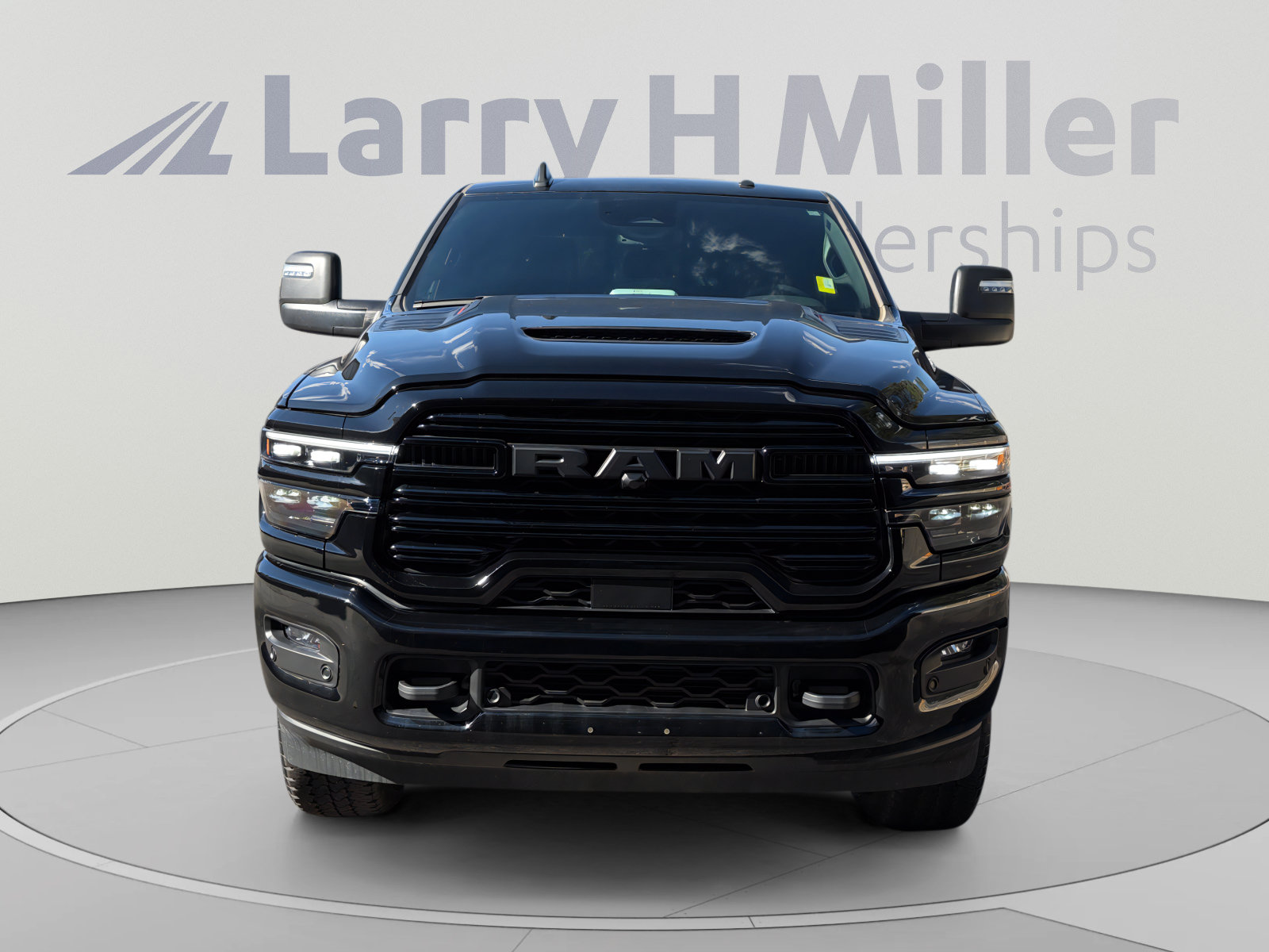 Used 2026 RAM 3500 Laramie AWD/4WD image 8