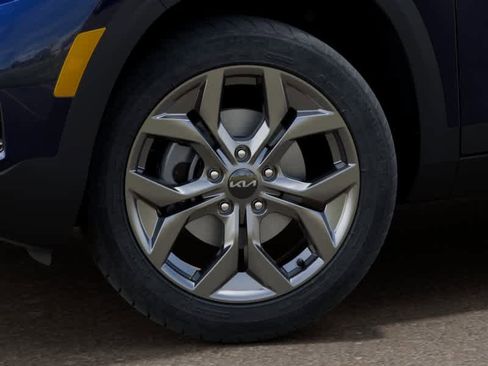 New 2026 Kia Seltos LX image 9