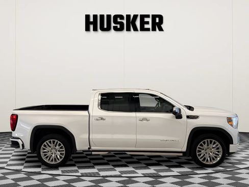 Used 2019 GMC Sierra 1500 Denali w/ Denali Ultimate Package AWD/4WD image 2