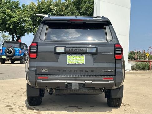 New 2026 Toyota 4Runner TRD Off-Road Premium w/ Tow Technology Package AWD/4WD image 4
