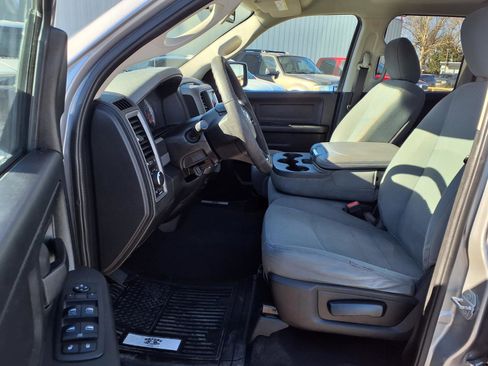 Used 2019 RAM 1500 Tradesman w/ Chrome Plus Package image 12