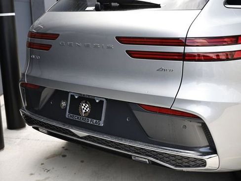 New 2026 Genesis GV70 2.5T Advanced AWD/4WD image 9