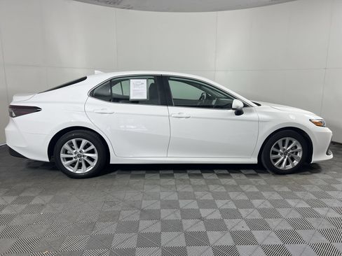 Used 2023 Toyota Camry LE FWD image 2