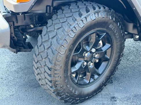 Used 2022 Jeep Wrangler Unlimited Sport AWD/4WD image 9