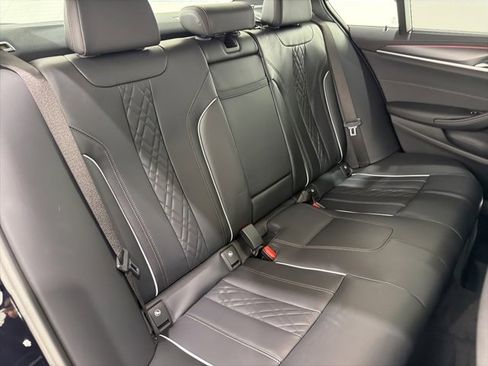 Certified 2023 BMW M550i xDrive w/ Executive Package image 22