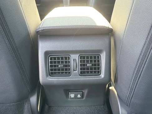 New 2026 Toyota Camry Hybrid FWD image 22