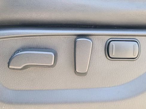 Used 2024 Nissan Armada SV RWD image 19