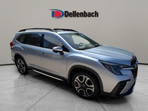 Used 2023 Subaru Ascent Touring AWD/4WD image 8