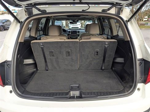 Used 2017 Honda Pilot Elite image 31