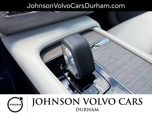 Used 2023 Volvo XC90 B6 Plus AWD/4WD image 23