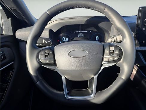 Used 2025 Ford Explorer Platinum w/ LUX Leather Package image 30