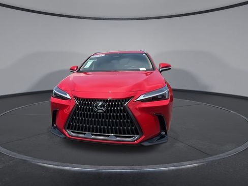 Used 2025 Lexus NX 250 FWD w/ Towing Package (2000 Lbs) image 7