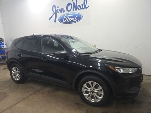 Used 2025 Ford Escape Active AWD/4WD image 1