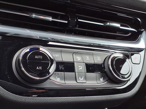 New 2026 Buick Envista Sport Touring image 5