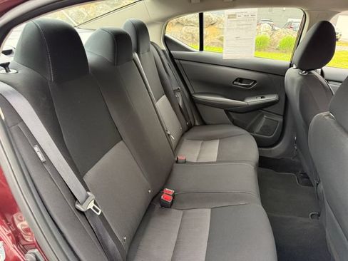 Used 2025 Nissan Sentra SV FWD image 14