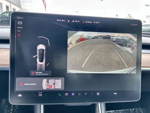 Used 2018 Tesla Model 3 Long Range image 19
