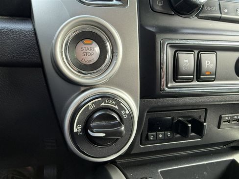 Used 2019 Nissan Titan PRO-4X w/ Pro-4x Convenience Package image 44
