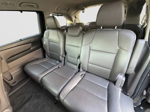Used 2015 Honda Odyssey Touring image 15