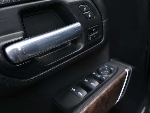 Used 2021 GMC Sierra 2500 Denali w/ Denali Black Diamond Edition image 22