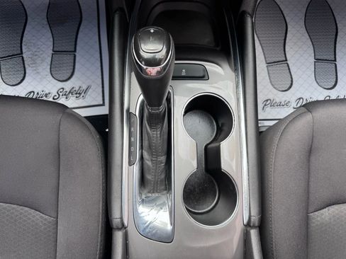 Used 2017 Chevrolet Malibu LT image 24