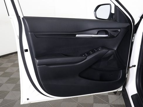 Used 2023 Kia Seltos LX image 20