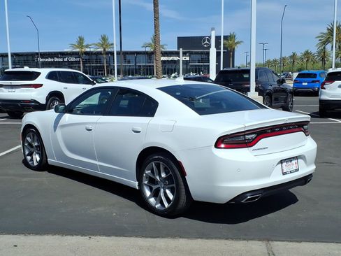 Used 2022 Dodge Charger SXT w/ Plus Group RWD image 6