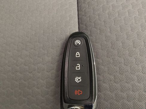 Used 2019 Ford Escape SE FWD image 32