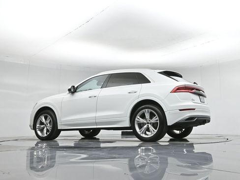 Used 2023 Audi Q8 Premium Plus image 51