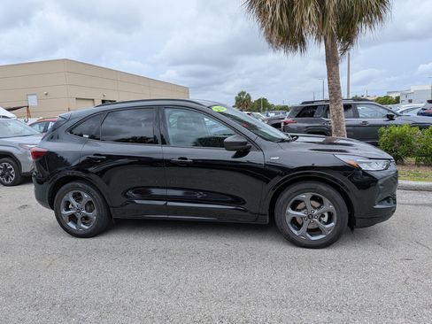 Used 2024 Ford Escape ST-Line FWD image 3