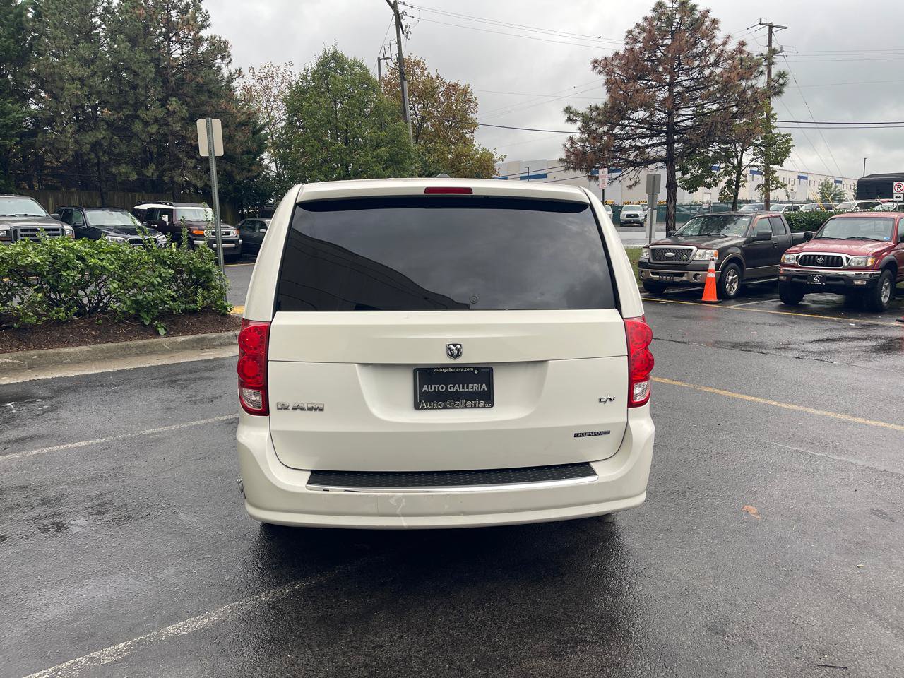 Used 2013 RAM C/V Tradesman w/ UConnect Hands-Free Group FWD image 6