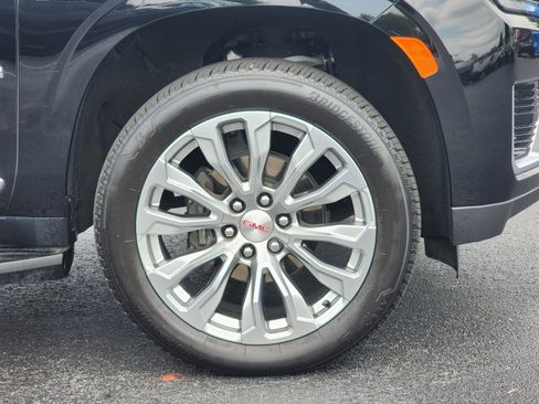 Used 2024 GMC Yukon XL Denali image 6