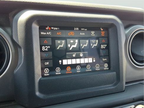 Used 2021 Jeep Wrangler Unlimited Sport AWD/4WD image 25