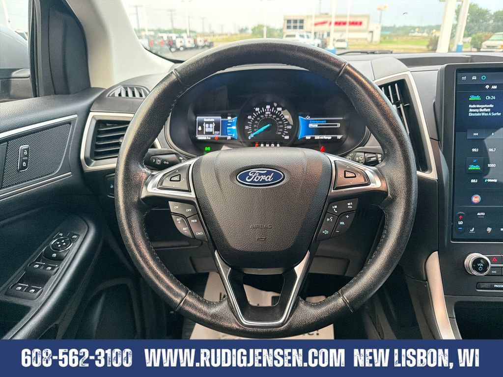 Used 2022 Ford Edge SEL AWD/4WD image 14