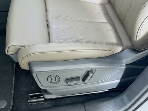 New 2025 Audi Q5 Premium Plus image 9