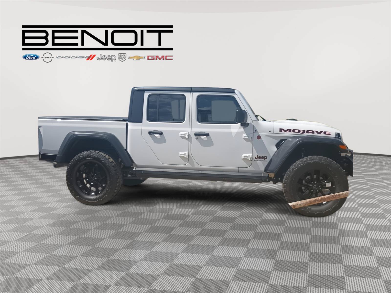 Used 2024 Jeep Gladiator Mojave w/ Technology Group AWD/4WD image 1