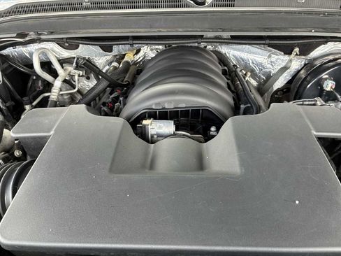 Used 2015 Chevrolet Suburban LTZ image 18