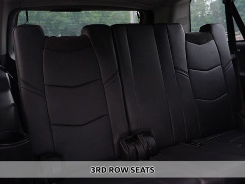 Used 2020 Cadillac Escalade ESV Luxury AWD/4WD image 11