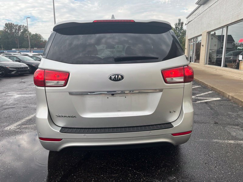 Used 2016 Kia Sedona LX w/ LX Convenience Package FWD image 6