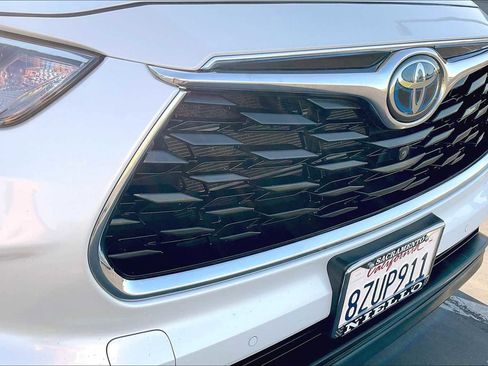 Used 2022 Toyota Highlander Limited image 34