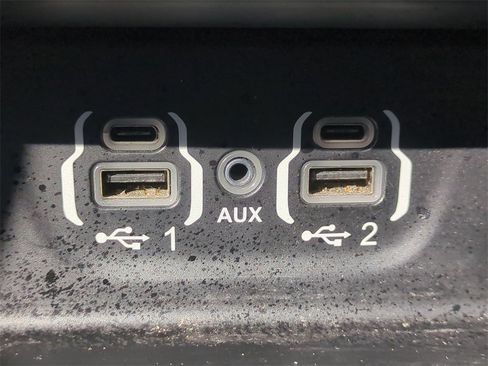 Used 2020 RAM 1500 Laramie image 23