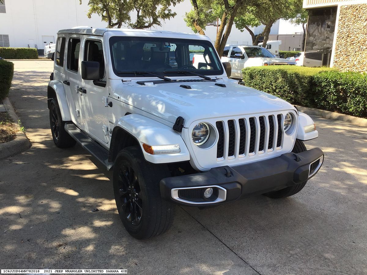 Used 2021 Jeep Wrangler Unlimited Sahara w/ Cold Weather Group AWD/4WD image 4