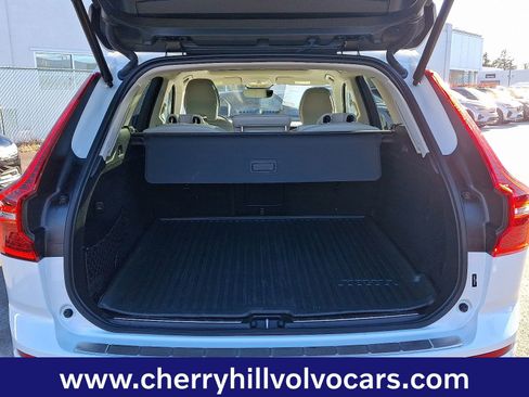 Certified 2022 Volvo XC60 B6 Inscription w/ Advanced Package image 30