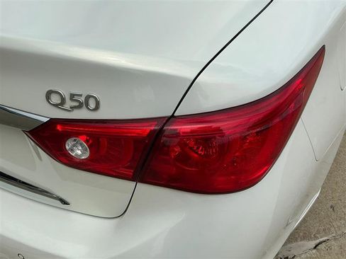 Used 2015 INFINITI Q50 Premium w/ Deluxe Touring Package RWD image 19