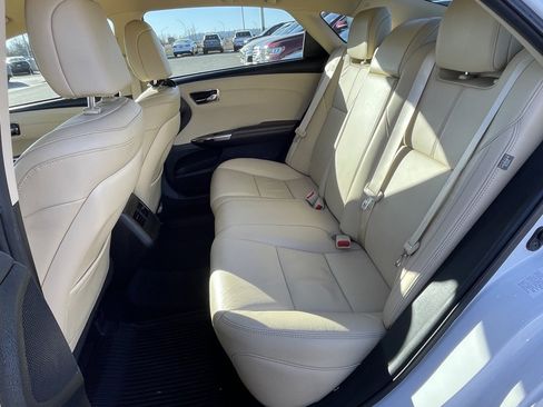 Used 2018 Toyota Avalon XLE image 23